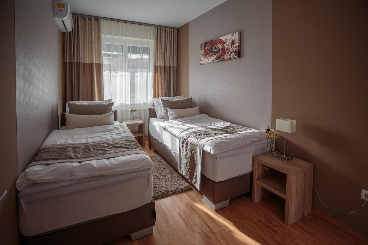 Mokka Apartments Miskolc Ngoại thất bức ảnh